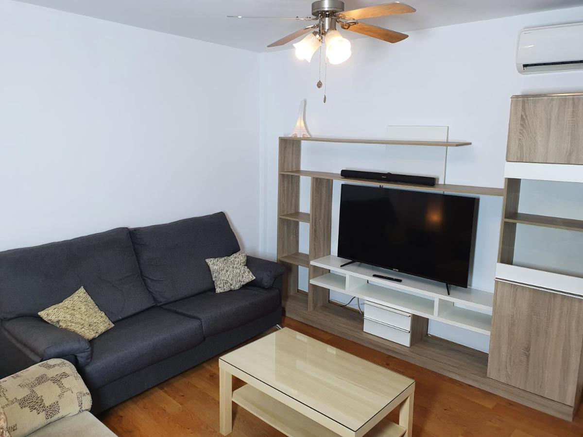 1F, Aire Acondic, 80M2, 2 Dormitorios, 4 Huespedes, Wifi Gratis La Línea de la Concepción Exterior foto