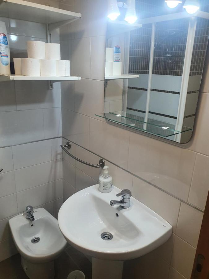 1F, Aire Acondic, 80M2, 2 Dormitorios, 4 Huespedes, Wifi Gratis La Línea de la Concepción Exterior foto